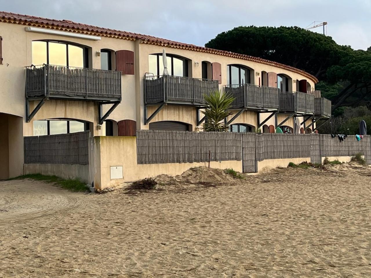 Apartament Les Pieds Dans L'Eau La Croix-Valmer Zewnętrze zdjęcie