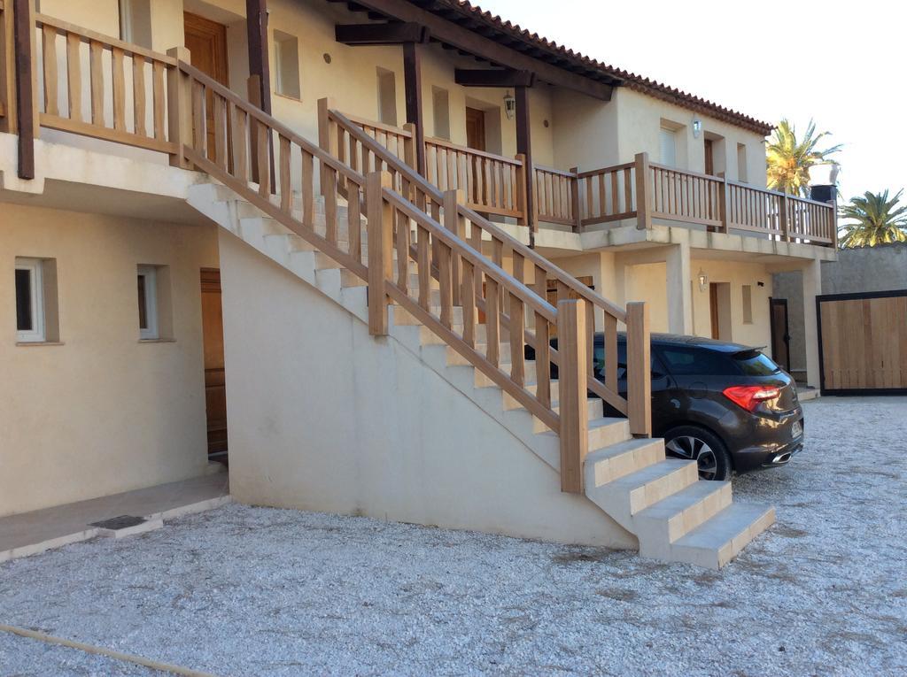 Apartament Les Pieds Dans L'Eau La Croix-Valmer Zewnętrze zdjęcie